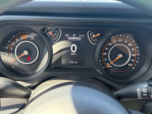 Used 2025 Jeep Wrangler Unlimited Sport AWD/4WD image 19