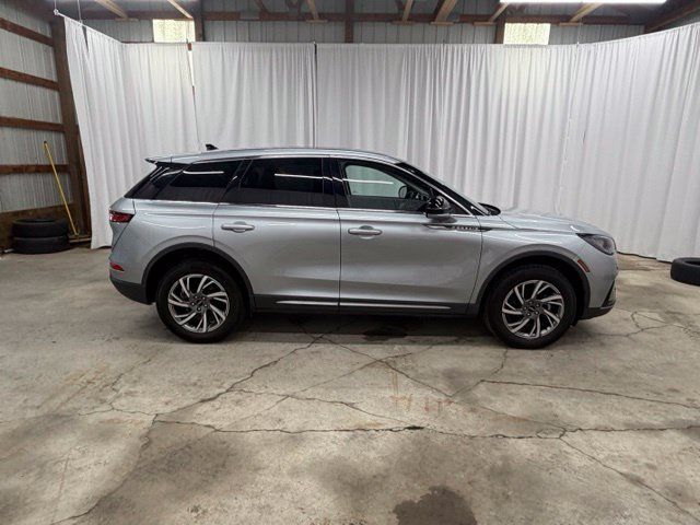 Used 2024 Lincoln Corsair AWD w/ Equipment Group 101A image 2