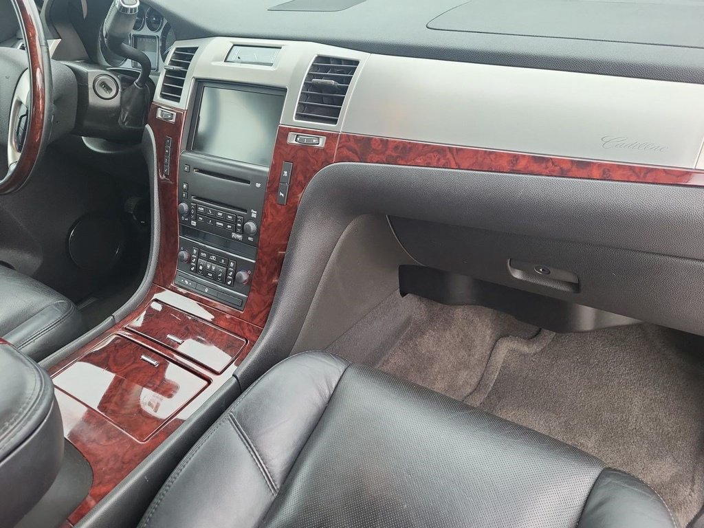 Used 2008 Cadillac Escalade AWD image 34