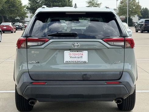 Certified 2019 Toyota RAV4 XLE FWD image 5