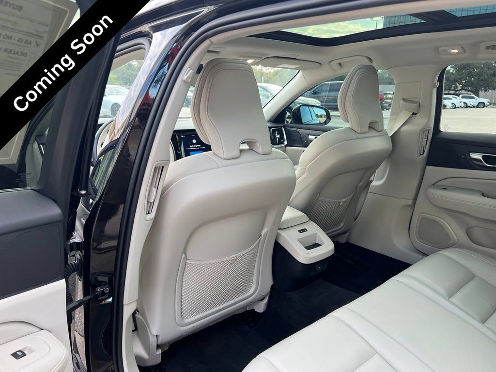 Certified 2024 Volvo V60 B5 Cross Country Plus w/ Protection Package Premier AWD/4WD image 24
