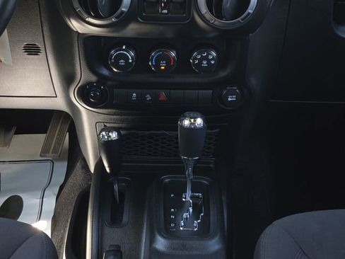 Used 2016 Jeep Wrangler Unlimited Sport w/ Quick Order Package 24S AWD/4WD image 19