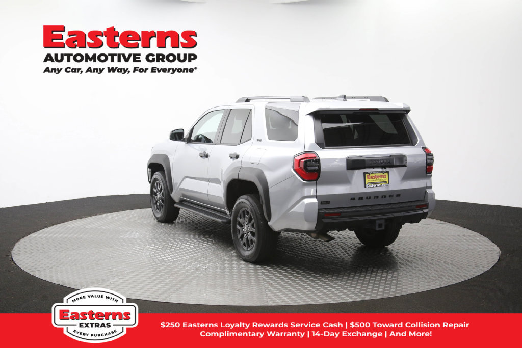 Used 2025 Toyota 4Runner SR5 AWD/4WD image 67