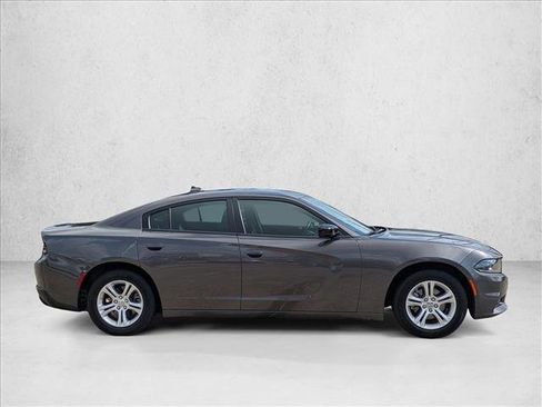 Used 2023 Dodge Charger SXT RWD image 4