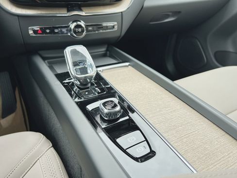 New 2026 Volvo XC60 B5 Plus w/ Climate Package AWD/4WD image 22