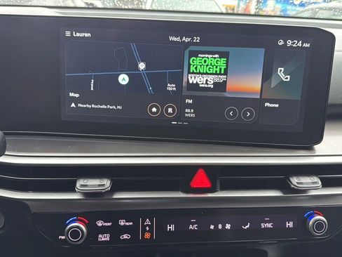 Used 2024 Kia Sorento S image 18