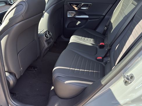 Used 2026 Mercedes-Benz GLC 300 4MATIC image 12