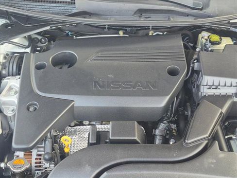 Used 2016 Nissan Altima 2.5 SL w/ 2.5 Technology Package FWD image 24