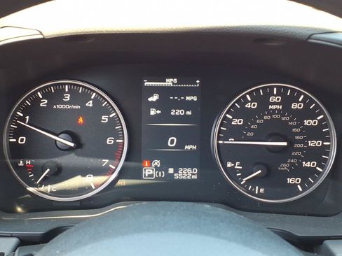Certified 2026 Subaru Crosstrek 2.5i Premium AWD/4WD image 32