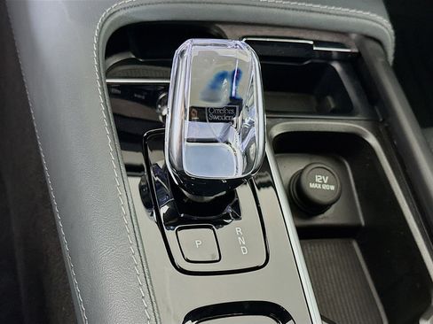 Used 2024 Volvo XC90 B6 Ultimate w/ Protection Package Premier image 25