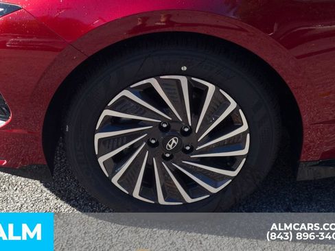 Certified 2025 Hyundai Sonata SEL FWD image 11