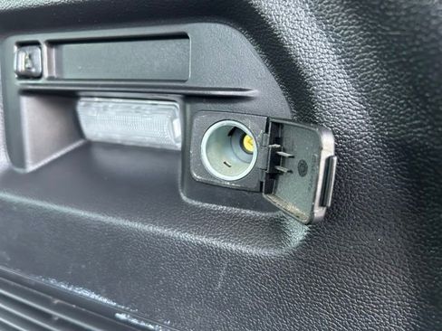 Used 2025 Ford Explorer Active w/ Active Comfort Package image 48