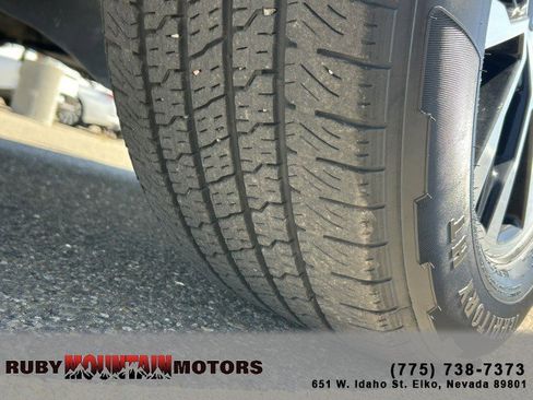 Used 2025 Ford Expedition Platinum AWD/4WD image 31