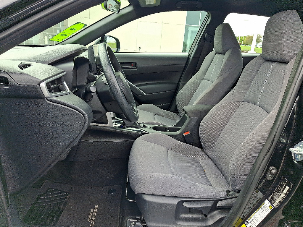 Used 2024 Toyota Corolla Cross AWD Hybrid image 14