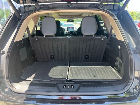 Certified 2022 Lincoln Aviator AWD w/ Premium Package image 12
