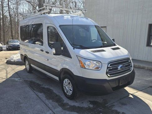 Used 2019 Ford Transit 150 XLT image 7