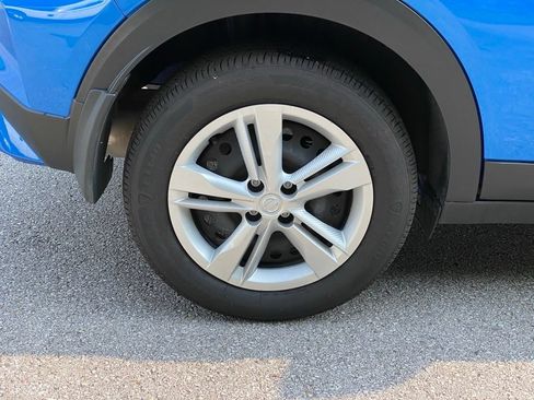Used 2025 Nissan Kicks Play S FWD image 6