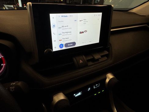 Used 2025 Toyota RAV4 LE FWD image 13