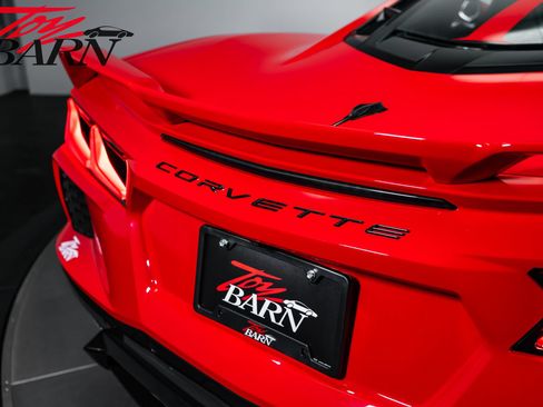 Used 2022 Chevrolet Corvette Stingray Preferred Cpe w/ Z51 Performance Package RWD image 19