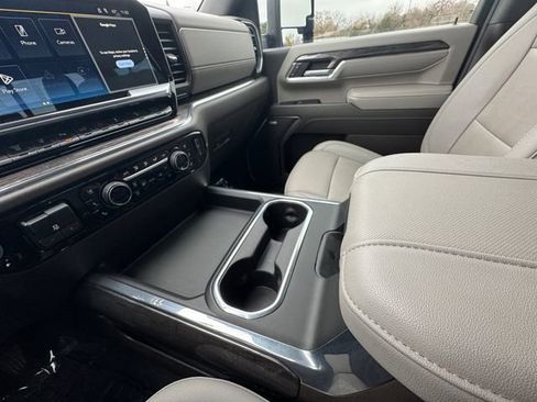 Used 2024 Chevrolet Silverado 2500 LTZ w/ LTZ Plus Package image 11