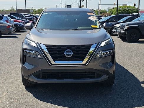 Used 2023 Nissan Rogue SV AWD/4WD image 16