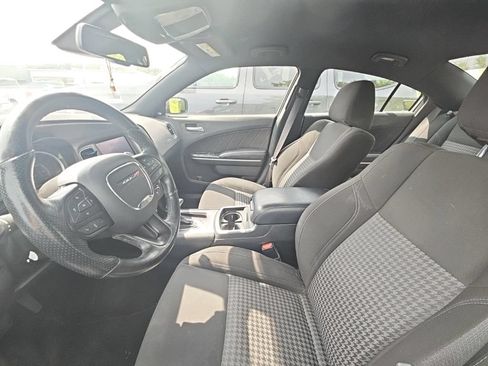 Used 2022 Dodge Charger SXT w/ Cold Weather Package AWD/4WD image 10