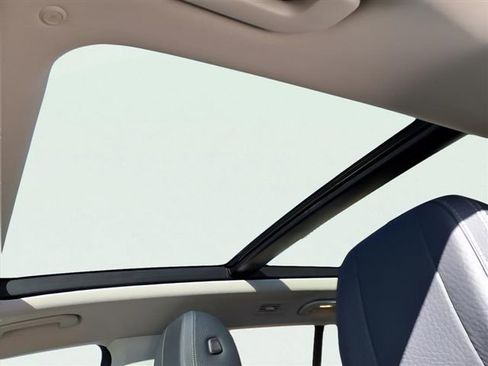 Used 2024 Mercedes-Benz GLS 580 4MATIC image 16