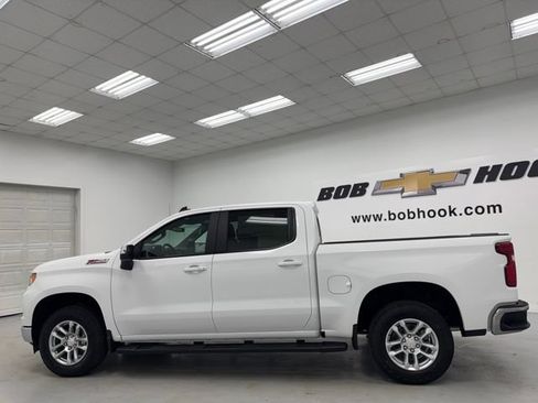 New 2026 Chevrolet Silverado 1500 LT w/ Z71 Off-Road Package AWD/4WD image 8