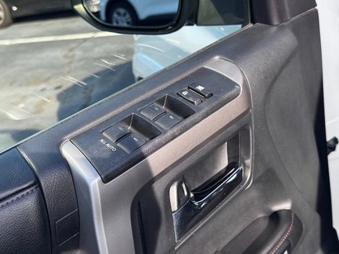 Used 2015 Toyota 4Runner Limited AWD/4WD image 24