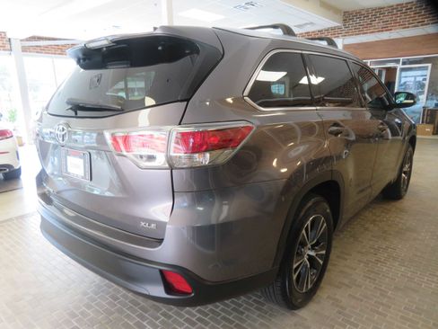 Used 2016 Toyota Highlander XLE FWD image 68