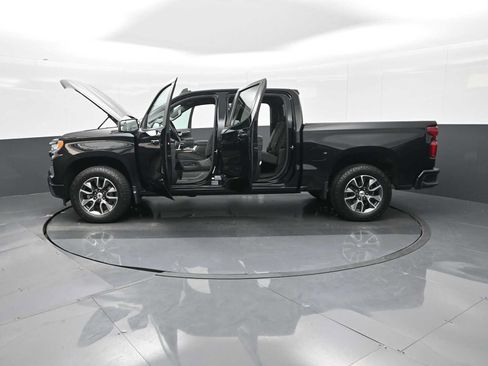 Used 2023 Chevrolet Silverado 1500 RST AWD/4WD image 34