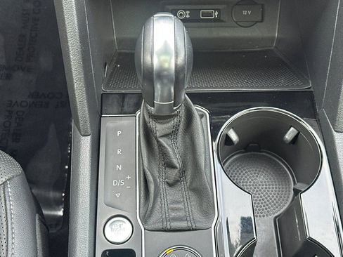 Used 2019 Volkswagen Atlas SEL Premium image 24