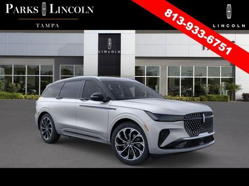 New 2026 Lincoln Nautilus Reserve image 7