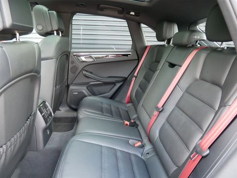 New 2025 Porsche Macan S image 6