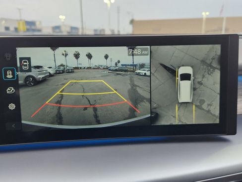 New 2026 Hyundai Ioniq 9 Limited image 21