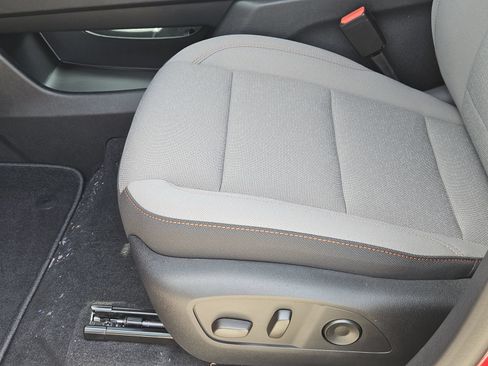 New 2027 Chevrolet Traverse LT w/ Midnight/Sport Edition FWD image 24