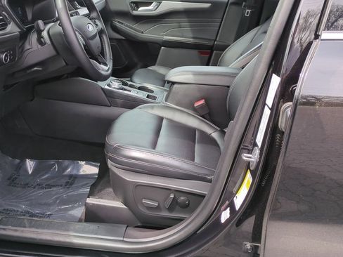Used 2023 Ford Escape Platinum AWD/4WD image 10