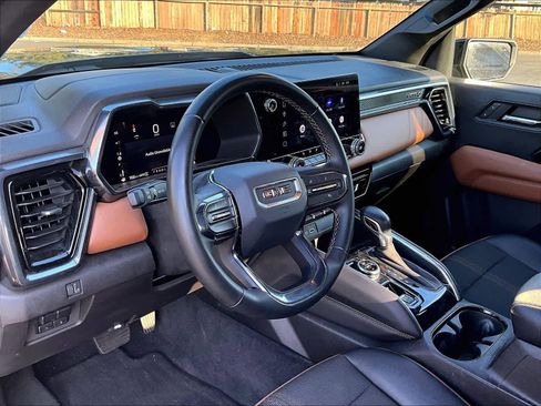 Used 2023 GMC Canyon AT4 w/ Technology Package image 15