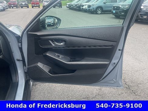 Used 2023 Honda Accord Sport image 17