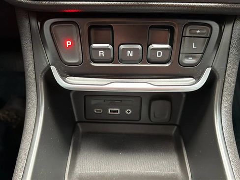 Used 2021 GMC Terrain SLT w/ Infotainment Package II AWD/4WD image 23