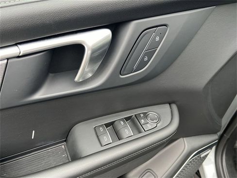 Certified 2025 Buick Enclave Sport Touring image 15