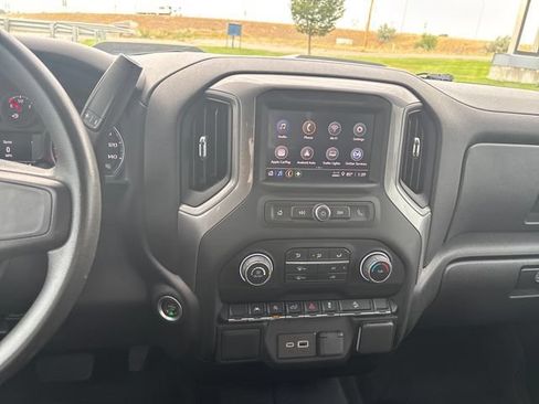Certified 2022 Chevrolet Silverado 1500 Custom Trail Boss w/ LPO, Dark Essentials Package AWD/4WD image 18