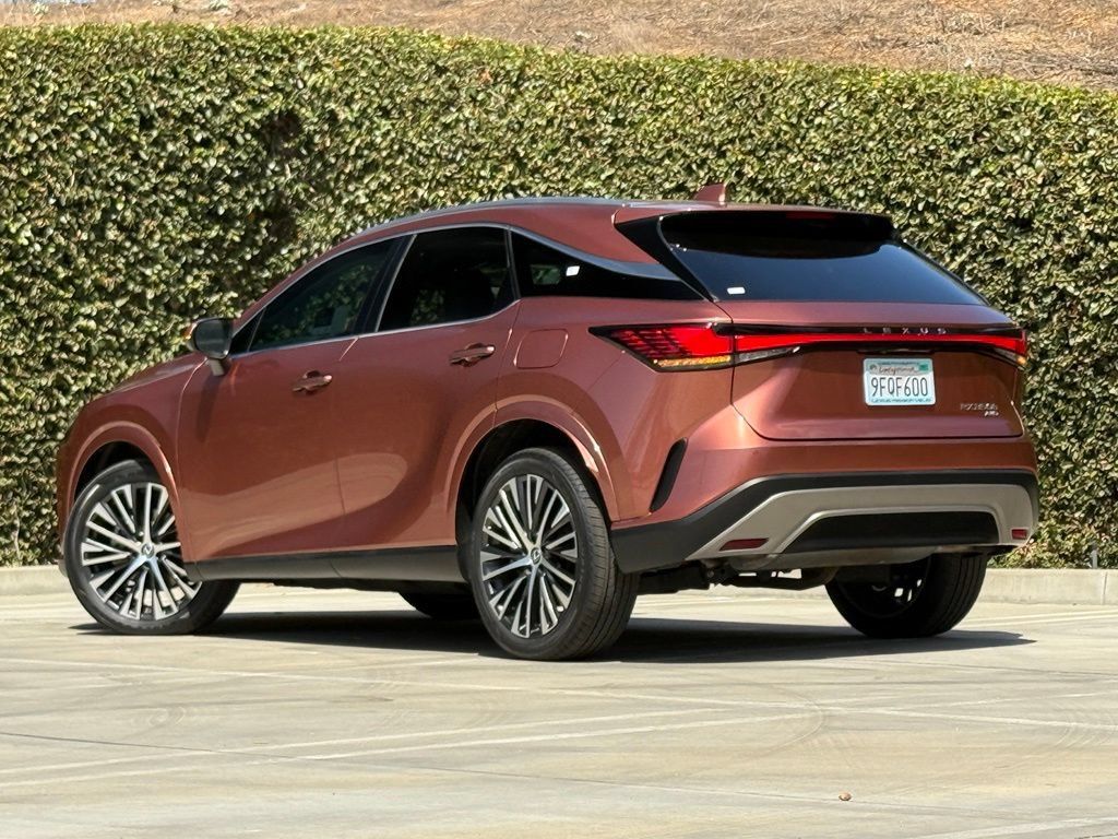 Certified 2023 Lexus RX 350 w/ Accessory Package (Z1) AWD/4WD image 2