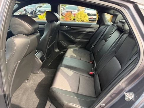 Used 2019 Honda Accord Sport image 17