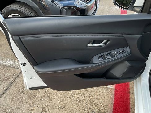 Used 2024 Nissan Sentra SV image 12