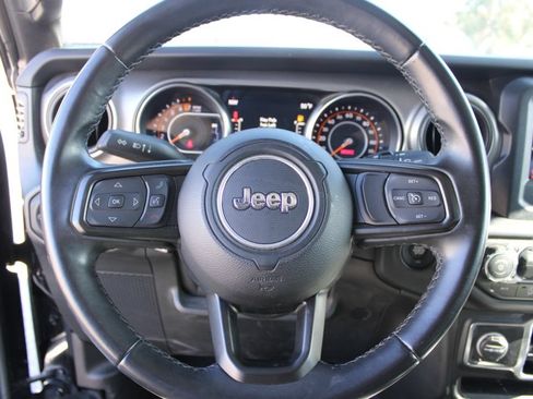 Used 2022 Jeep Wrangler Unlimited Sport AWD/4WD image 24