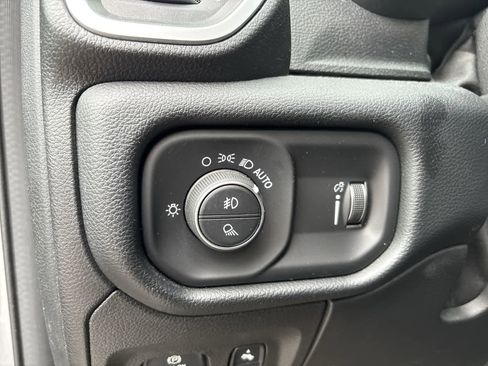 Used 2021 RAM 1500 Big Horn AWD/4WD image 8
