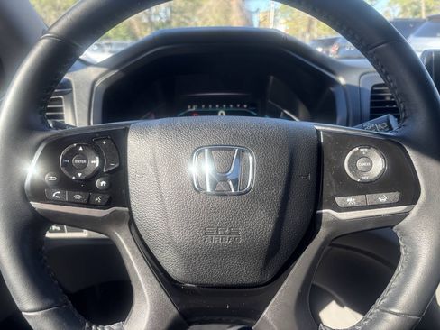 Used 2023 Honda Odyssey Touring image 41
