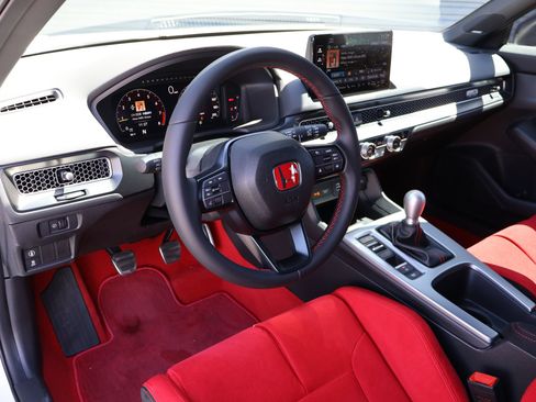 Used 2026 Honda Civic Type R image 10