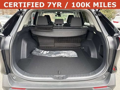 Used 2025 Toyota RAV4 XLE image 12